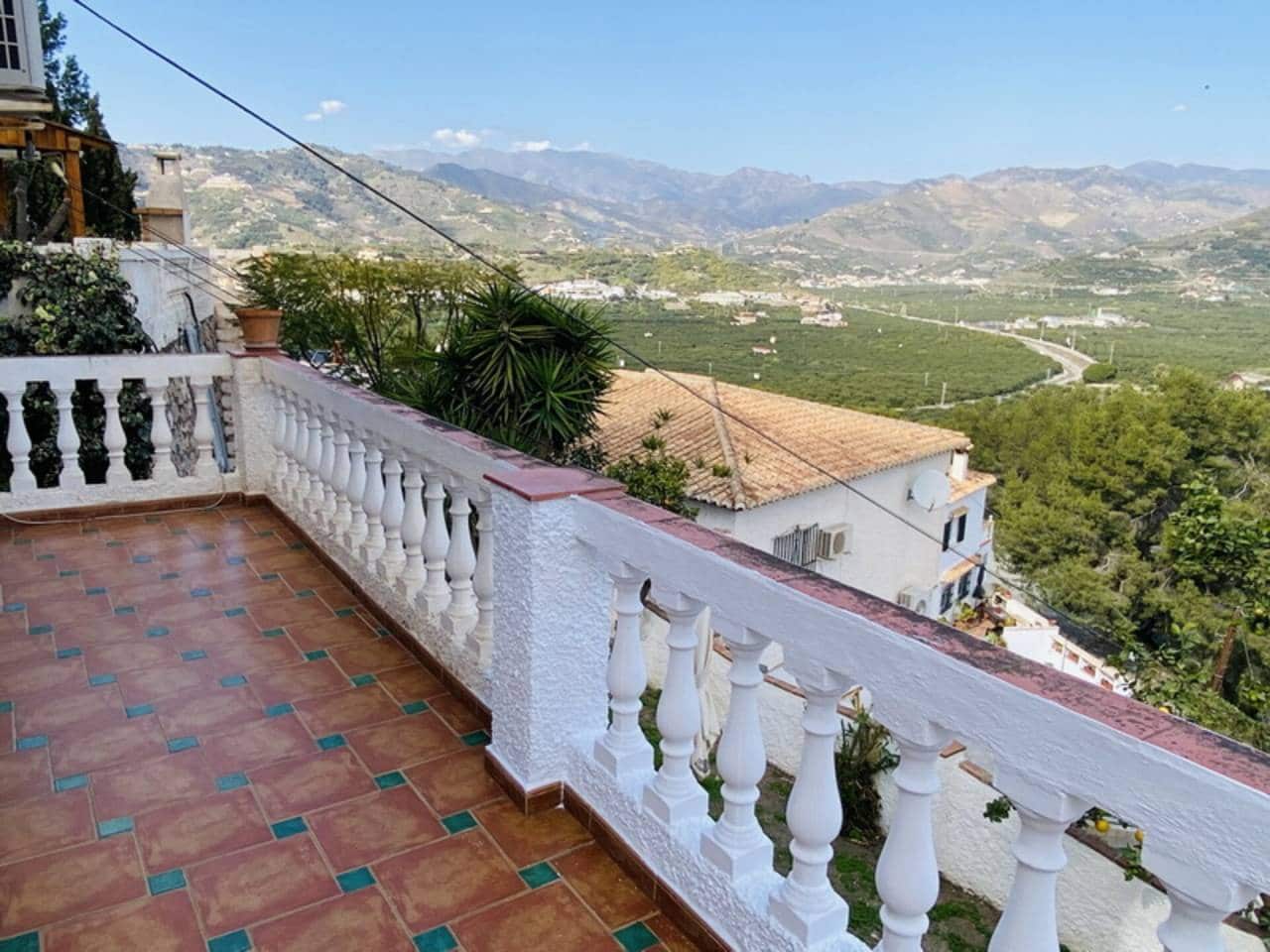 2 soveværelse Villa til leje i Almunecar med garage - € 1.200 (Ref: 7527105)