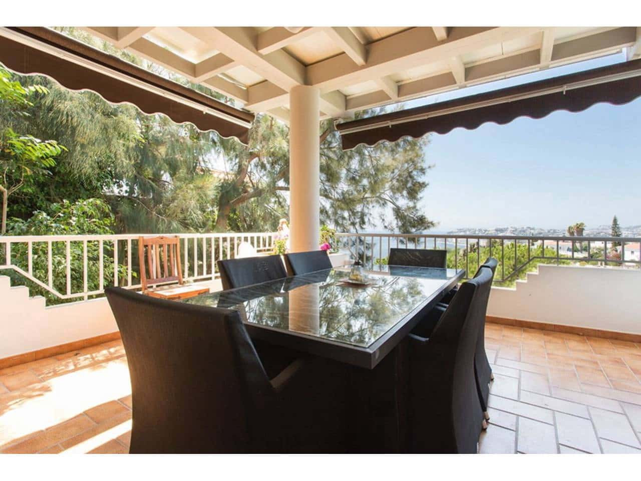 3 soveværelse Villa til salg i Taramay med swimmingpool - € 560.000 (Ref: 7601132)