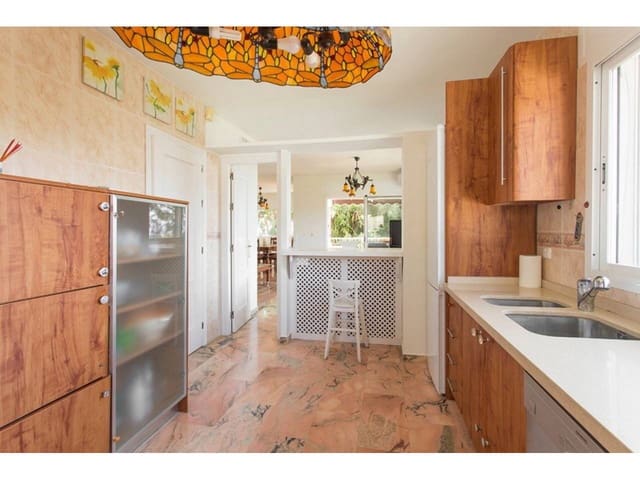 3 Zimmer Villa zu verkaufen in Almuñécar mit Pool - 560.000 € (Ref: 7601132)