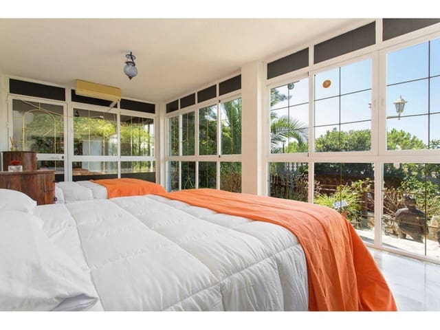 3 Zimmer Villa zu verkaufen in Almuñécar mit Pool - 560.000 € (Ref: 7601132)