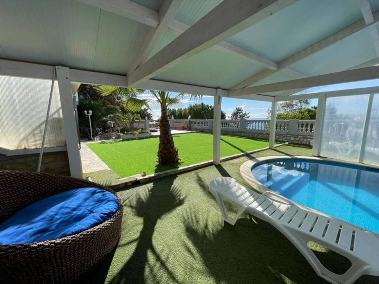 3 soveværelse Villa til salg i Taramay med swimmingpool - € 560.000 (Ref: 7601132)