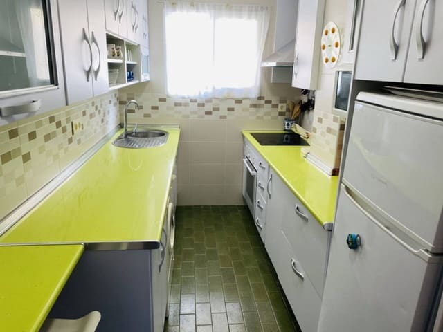 2 bedroom Apartment for holiday rental in Almuñécar with pool - € 490 (Ref: 7628079)