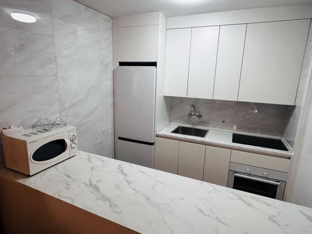 2 bedroom Apartment for holiday rental in Almuñécar with pool - € 490 (Ref: 7694598)