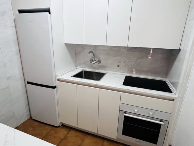 2 bedroom Apartment for holiday rental in Almuñécar with pool - € 490 (Ref: 7694598)