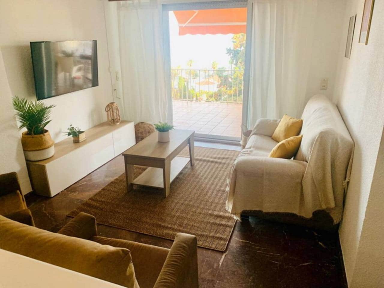 3 Zimmer Villa zu vermieten in Almunecar mit Garage - 1.300 € (Ref: 7703245)