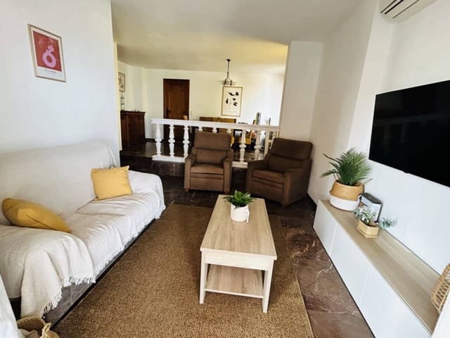 3 bedroom Villa for rent in Almuñécar with garage - € 1,300 (Ref: 7703245)