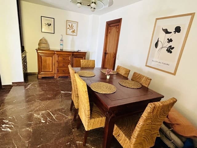 3 bedroom Villa for rent in Almuñécar with garage - € 1,300 (Ref: 7703245)