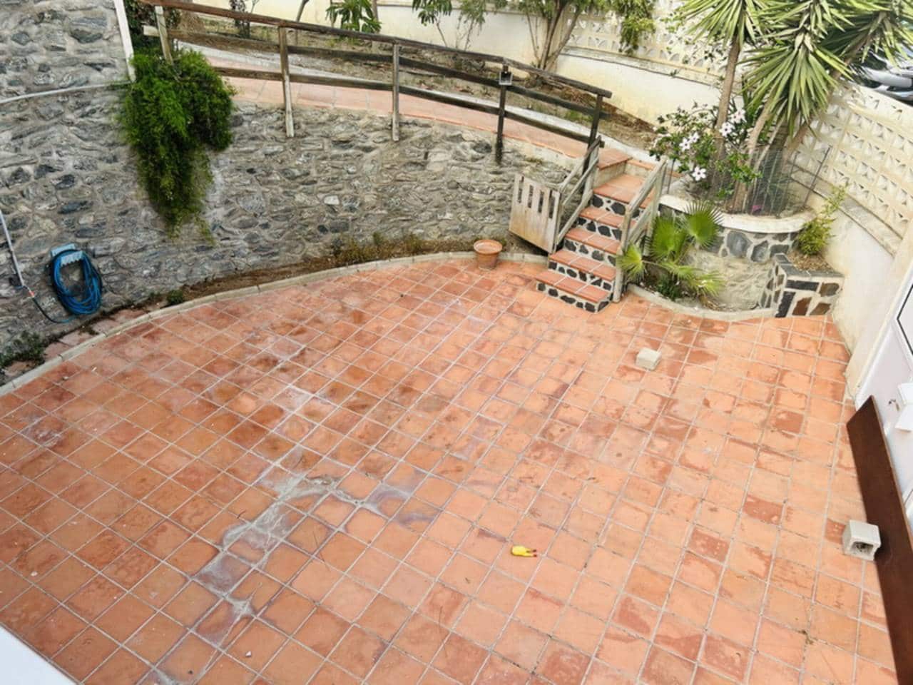 3 bedroom Villa for rent in Velilla with garage - € 1,300 (Ref: 7703245)