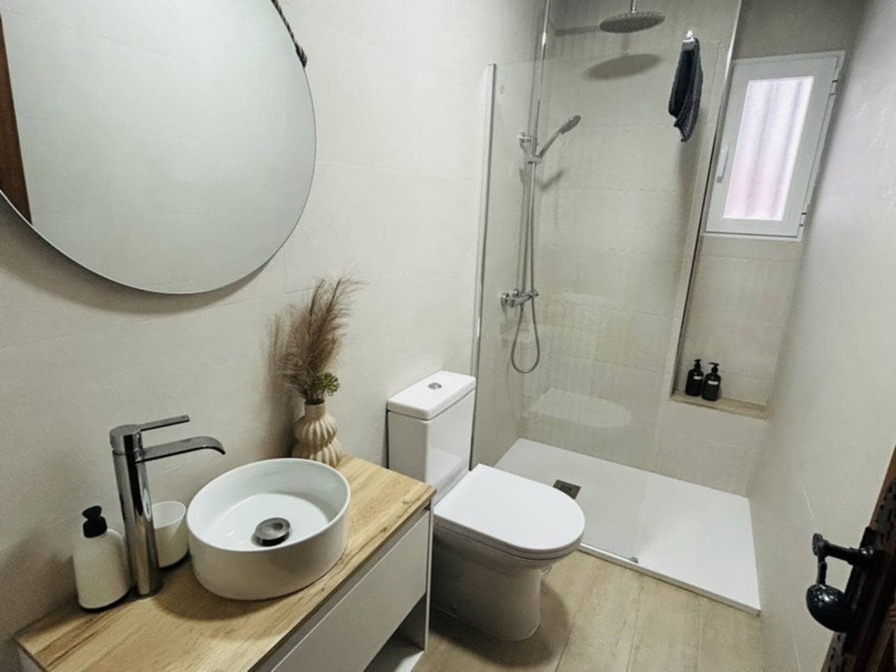 Chalet de 3 habitaciones en Velilla en alquiler con garaje - 1.300 € (Ref: 7703245)