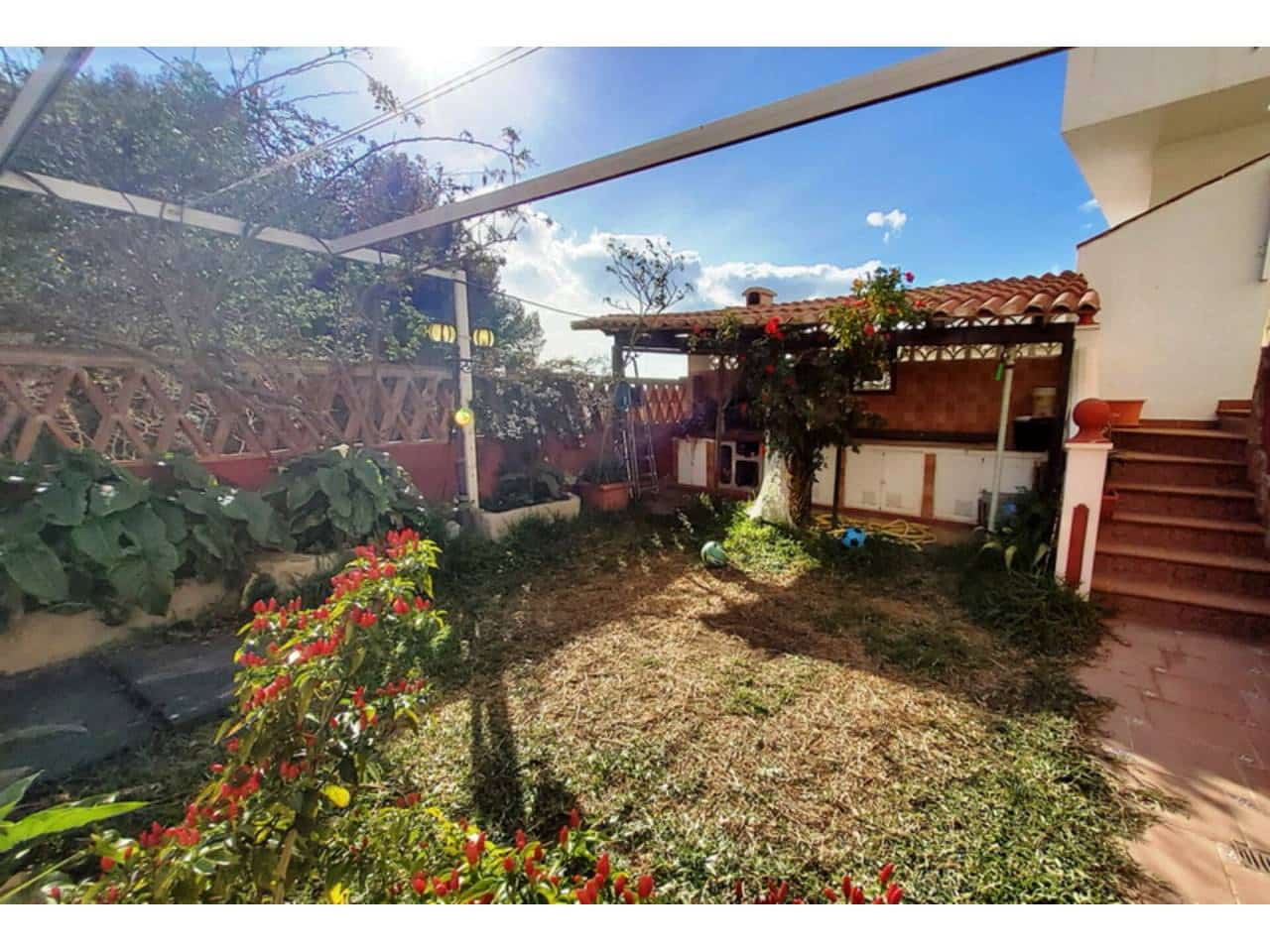 3 Zimmer Villa zu verkaufen in Almunecar mit Pool Garage - 385.000 € (Ref: 7736357)