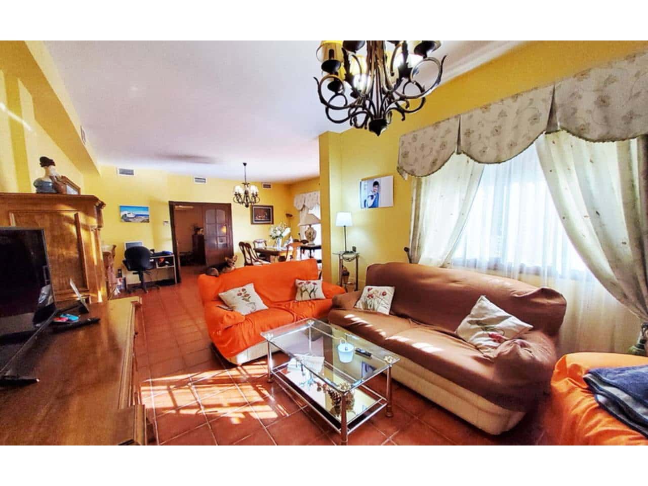 3 Zimmer Villa zu verkaufen in Almunecar mit Pool Garage - 385.000 € (Ref: 7736357)