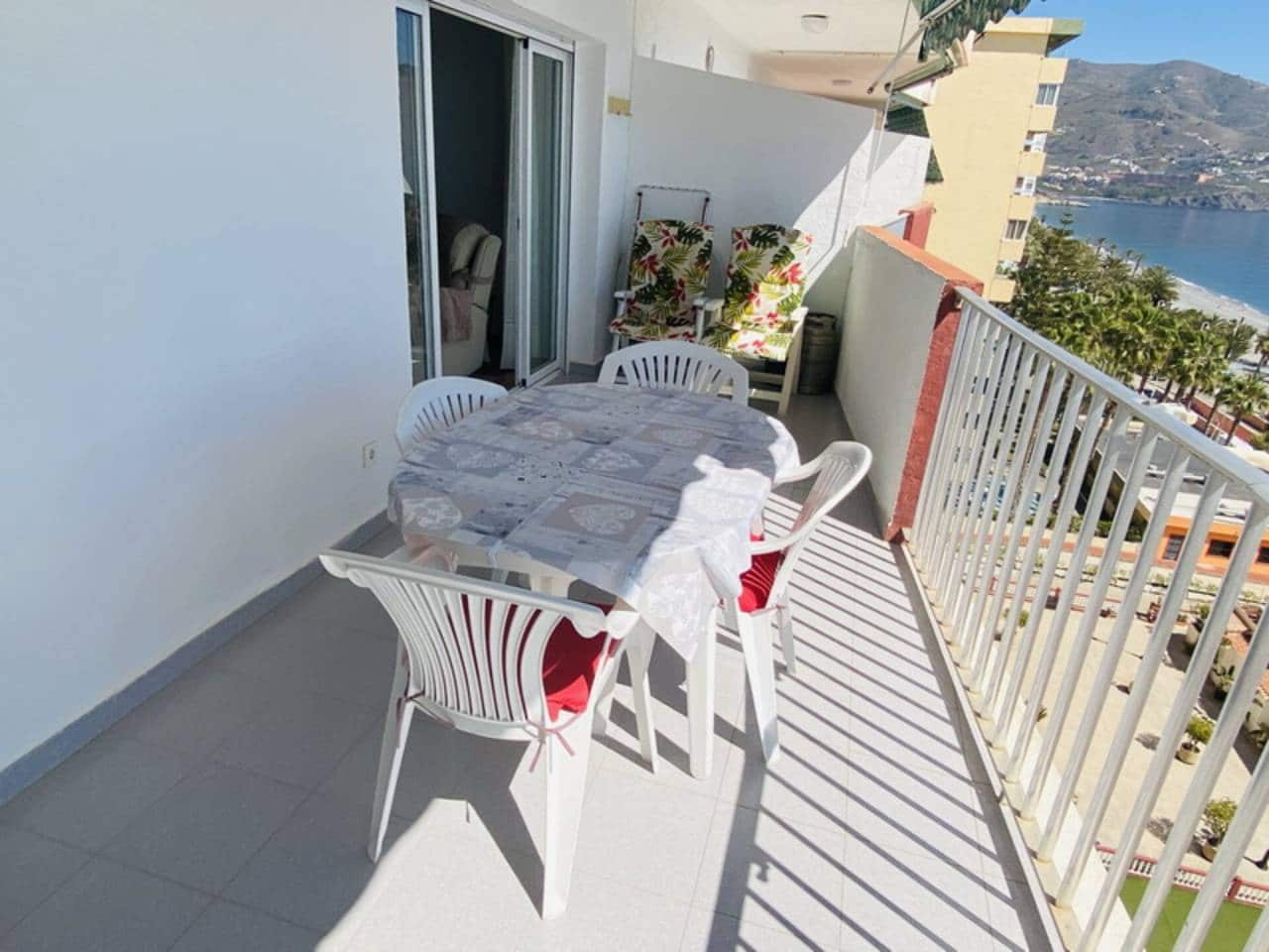 2 soveværelse Lejlighed til leje i Velilla med swimmingpool - € 980 (Ref: 7747726)