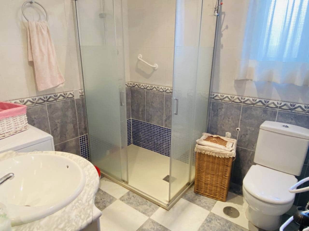 3 bedroom Apartment for rent in Velilla - € 900 (Ref: 7772206)