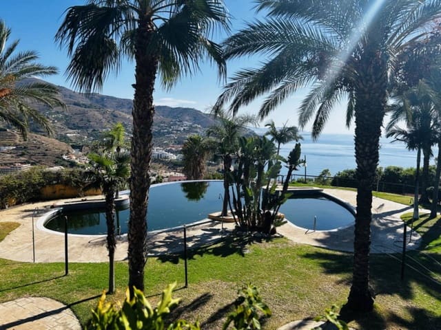 4 Zimmer Haus zu verkaufen in Almuñécar mit Pool - 360.000 € (Ref: 8148920)