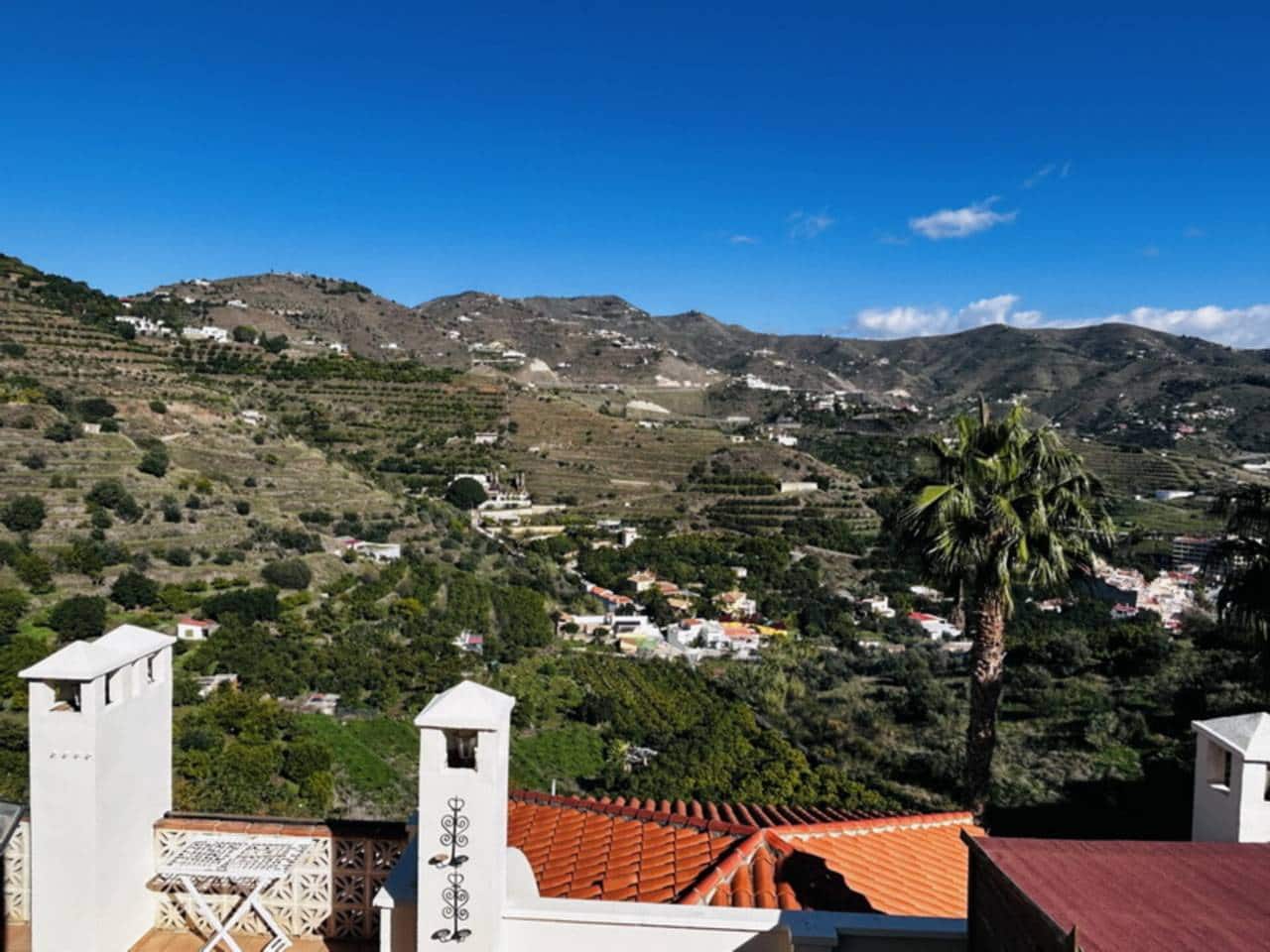 4 quarto Casa em Banda para venda em Almunecar com piscina - 360 000 € (Ref: 8148920)