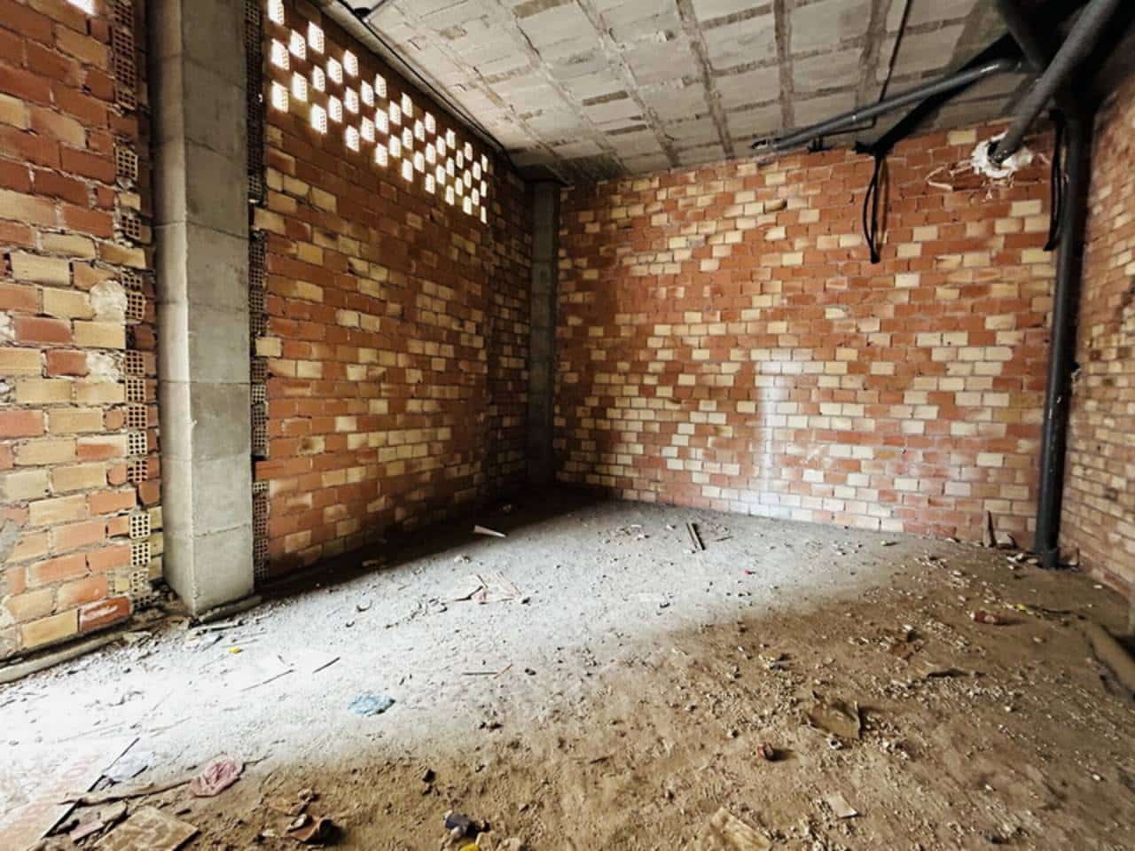 Erhverv til leje i Almunecar - € 500 (Ref: 8176685)