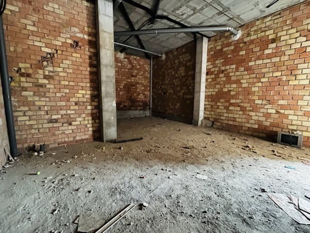 Erhverv til leje i Almuñécar - € 500 (Ref: 8176685)