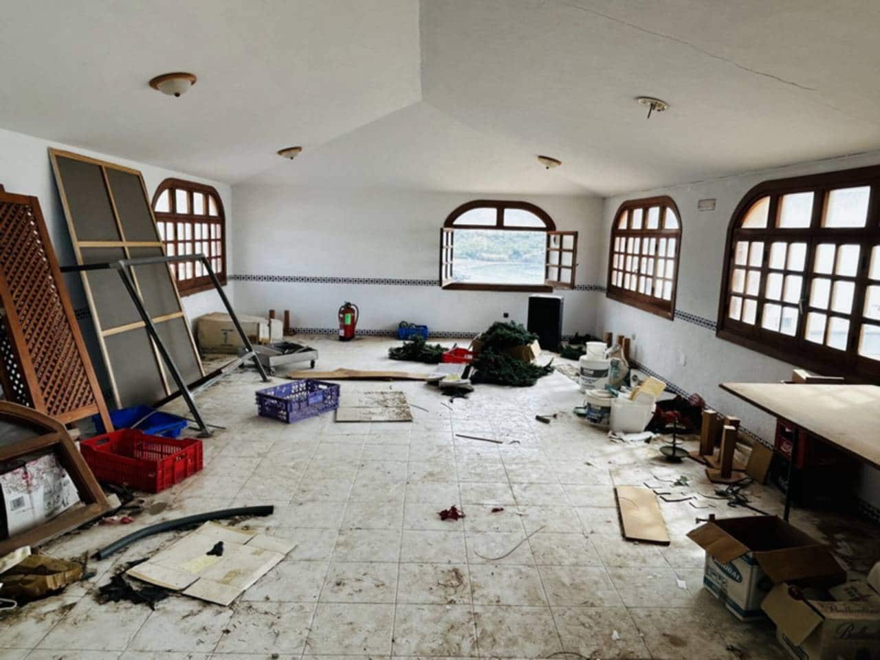 Erhverv til salg i Almunecar - € 650.000 (Ref: 8208158)