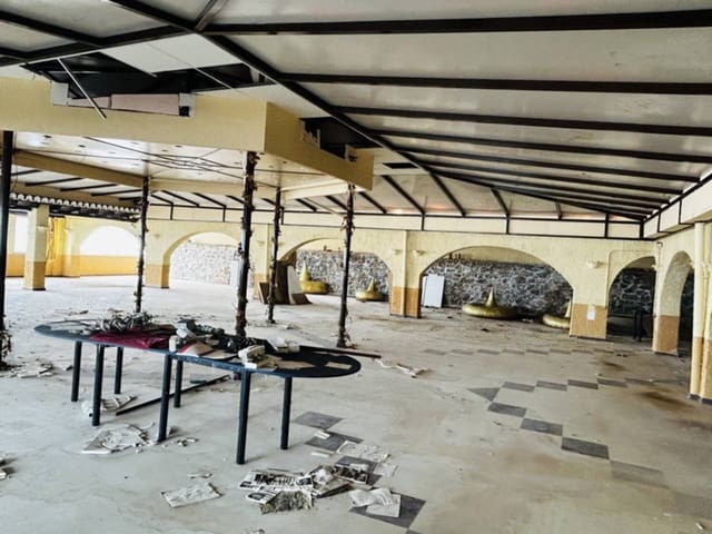 Erhverv til salg i Almuñécar - € 650.000 (Ref: 8208158)