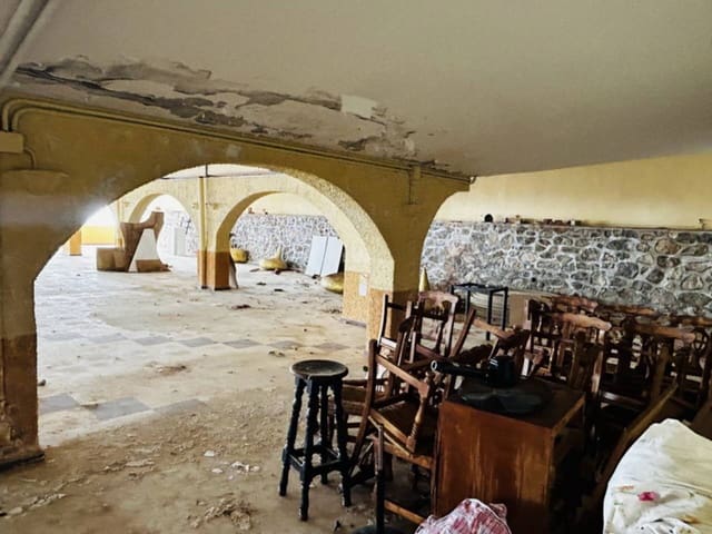 Erhverv til salg i Almuñécar - € 650.000 (Ref: 8208158)