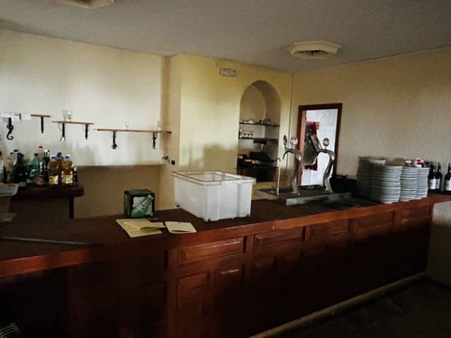 Erhverv til salg i Almuñécar - € 650.000 (Ref: 8208158)