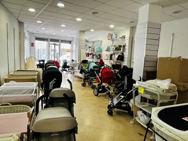 Erhverv til leje i Almuñécar - € 700 (Ref: 8438202)