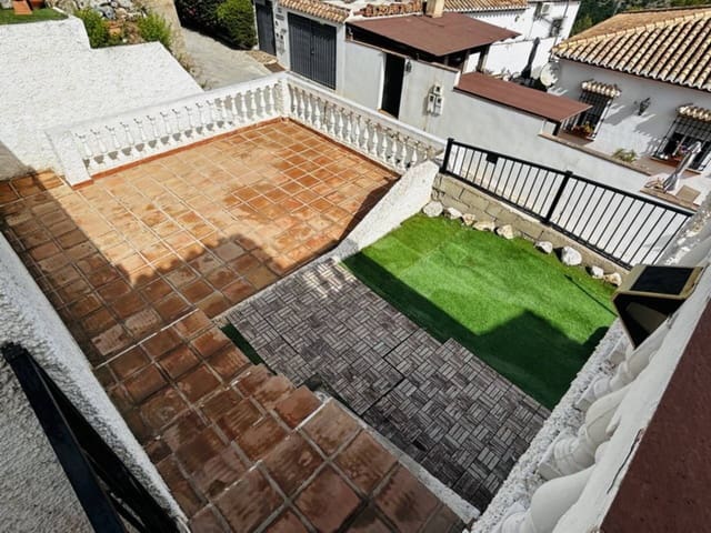 2 soveværelse Villa til salg i Almuñécar med swimmingpool - € 380.000 (Ref: 8456607)