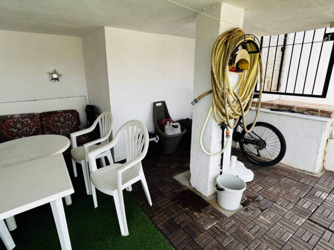 2 makuuhuone Huvila myytävänä paikassa Velilla mukana uima-altaan - 380 000 € (Ref: 8456607)