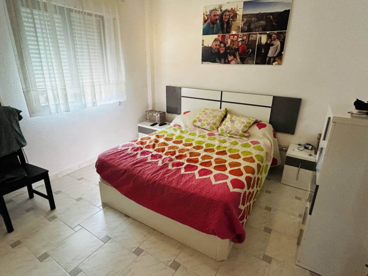 2 makuuhuone Huvila myytävänä paikassa Velilla mukana uima-altaan - 380 000 € (Ref: 8456607)