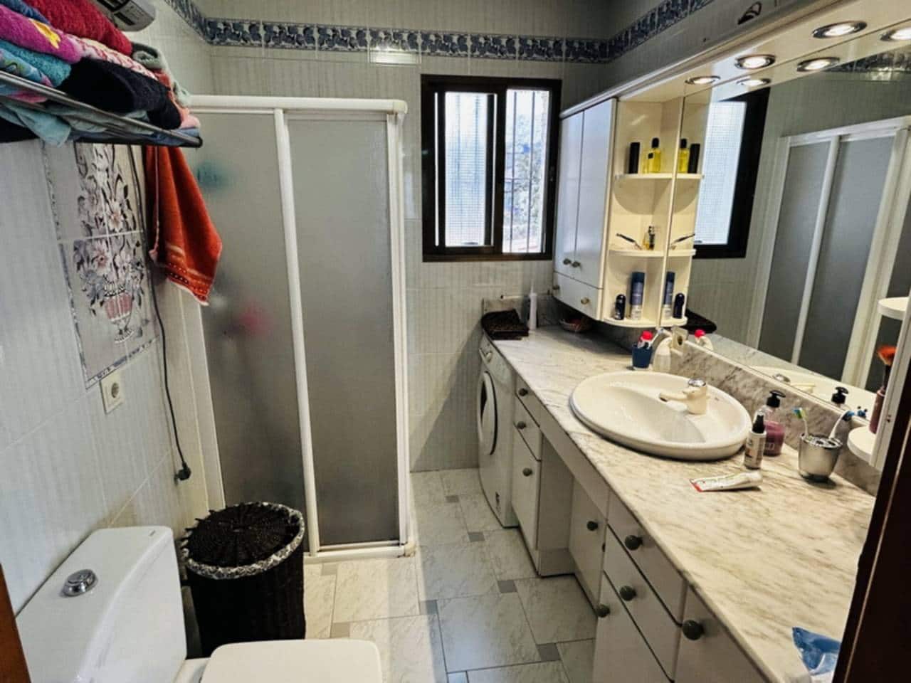 2 makuuhuone Huvila myytävänä paikassa Velilla mukana uima-altaan - 380 000 € (Ref: 8456607)