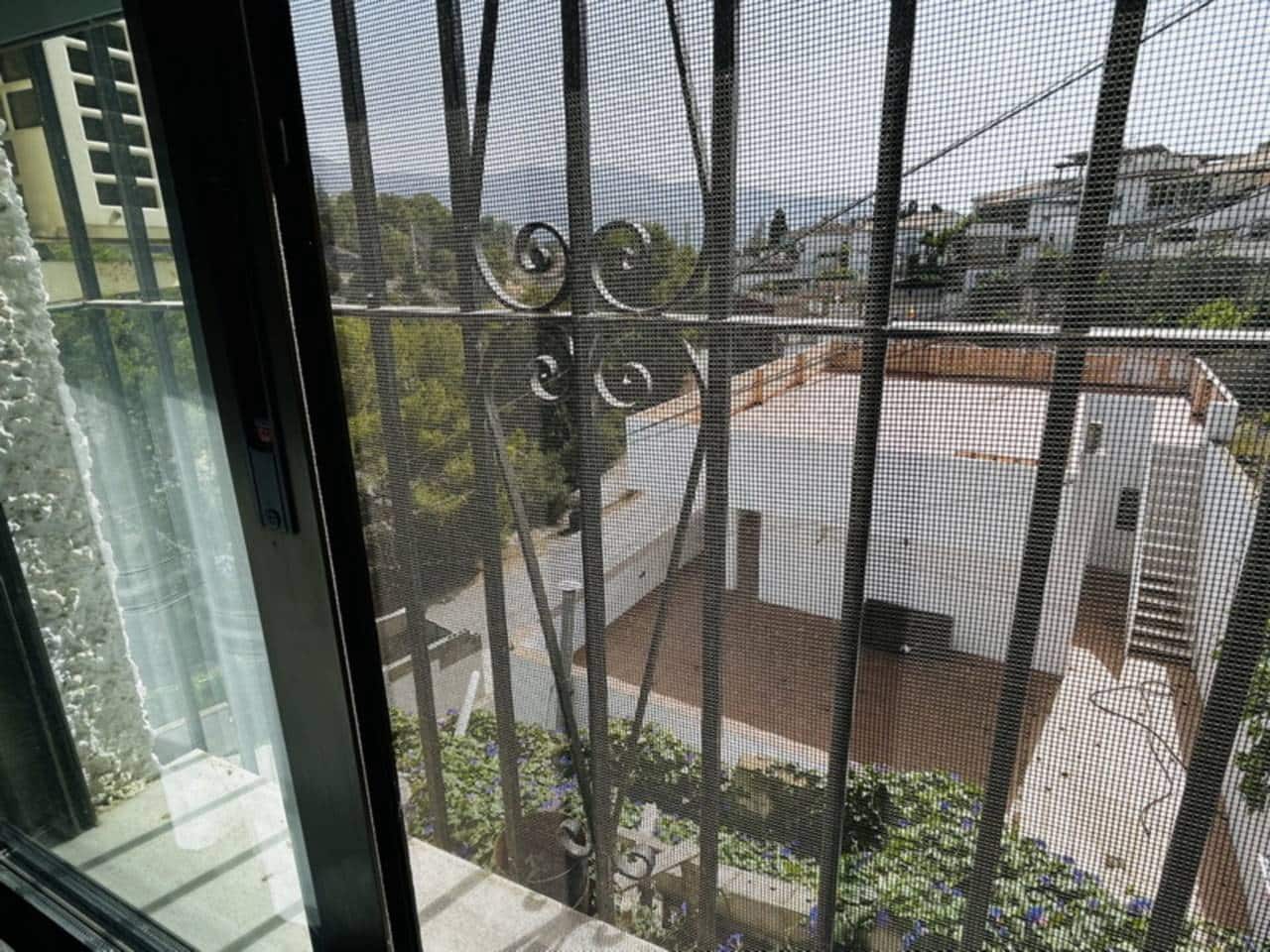 2 makuuhuone Huvila myytävänä paikassa Velilla mukana uima-altaan - 380 000 € (Ref: 8456607)