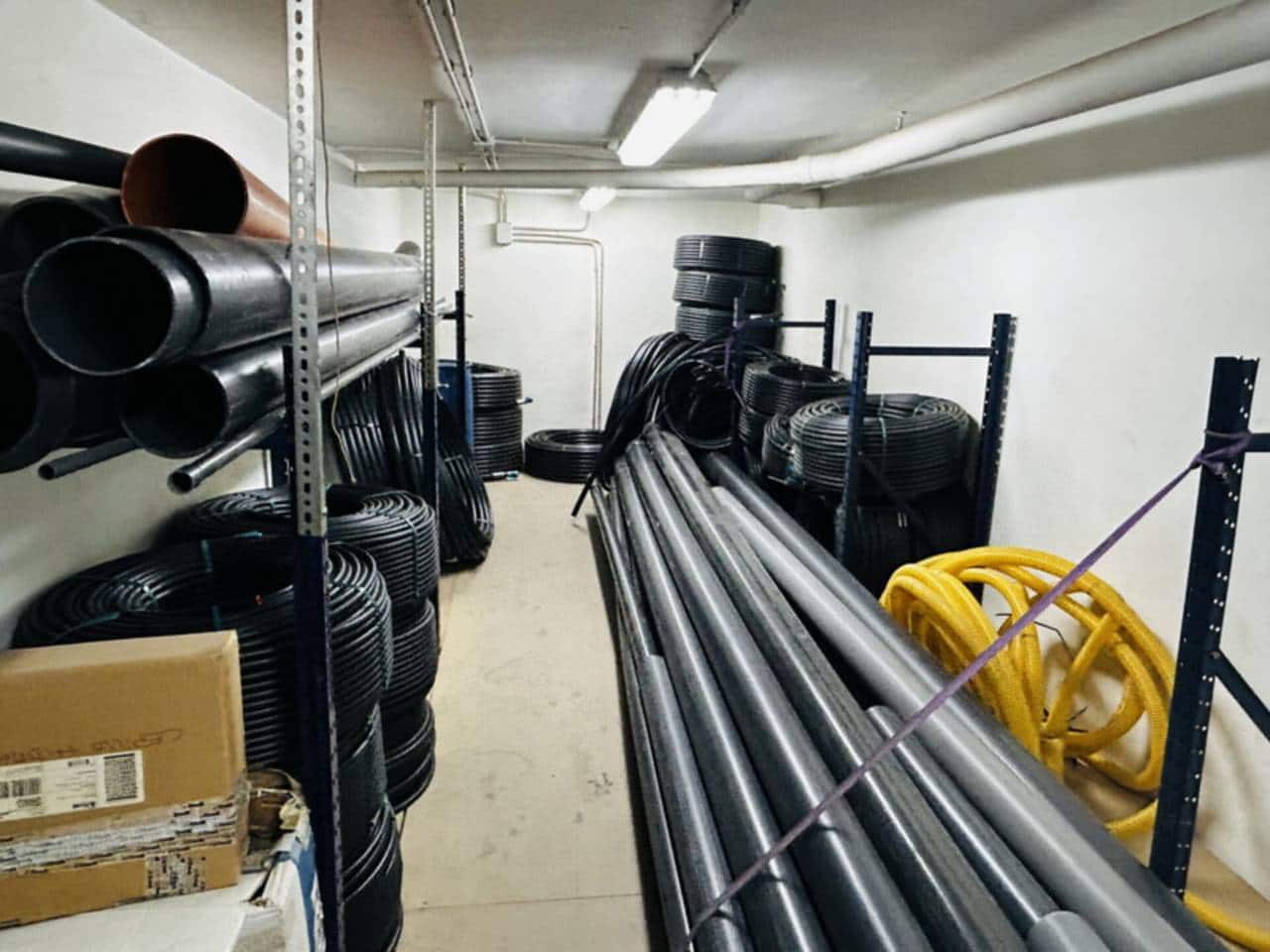 Erhverv til salg i Almunecar - € 200.000 (Ref: 8459145)