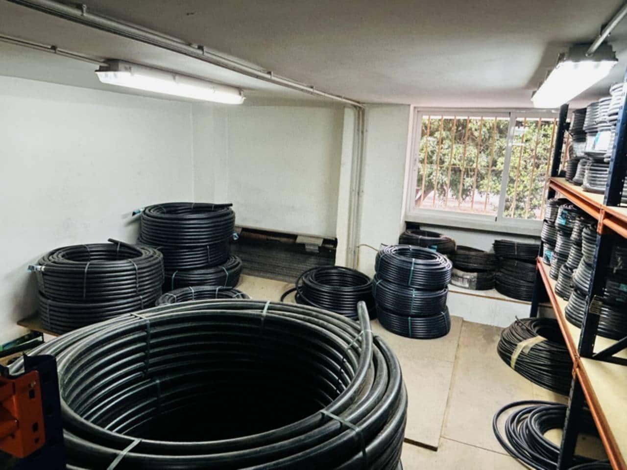 Erhverv til salg i Almunecar - € 200.000 (Ref: 8459145)