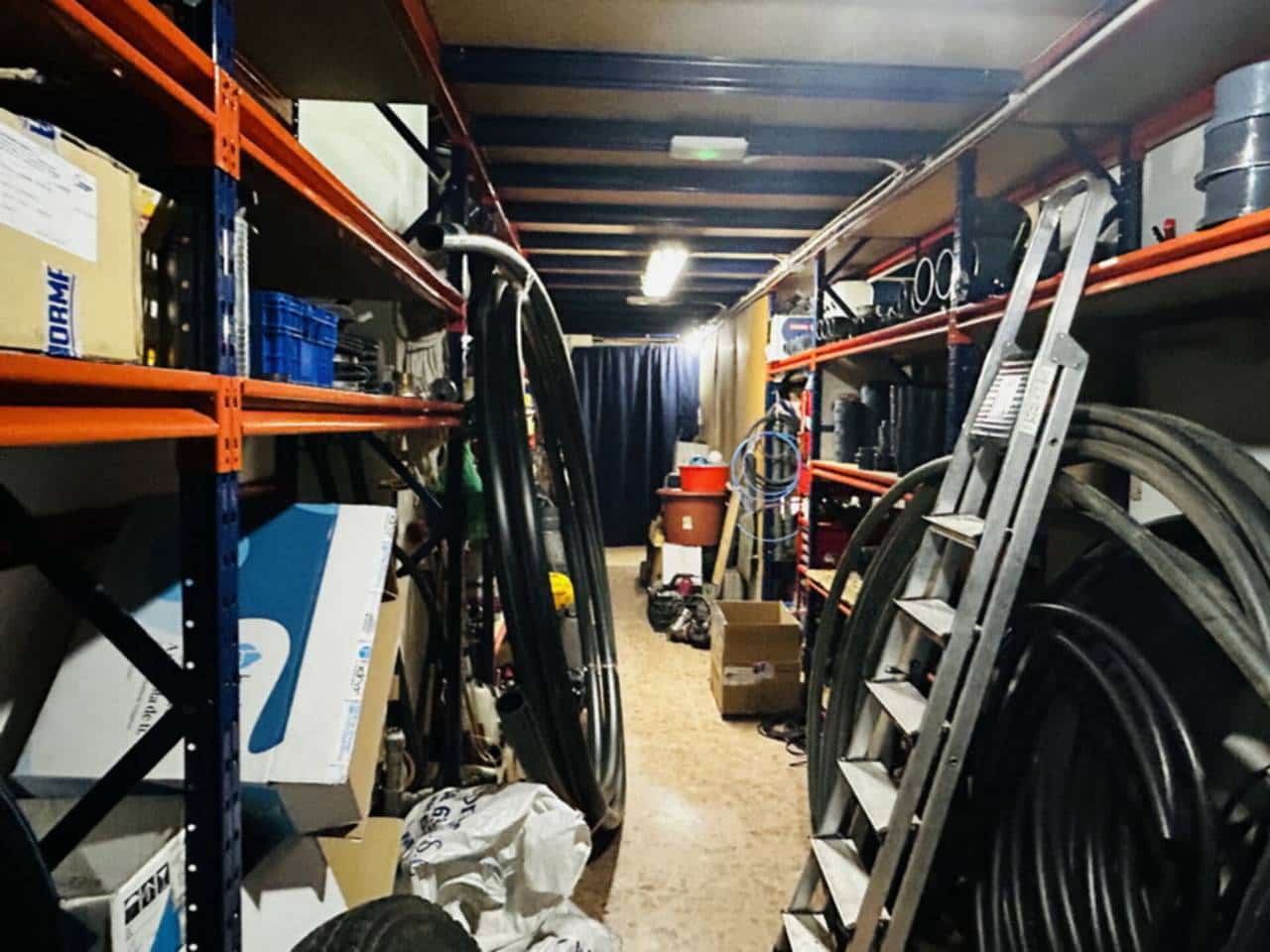 Erhverv til salg i Almunecar - € 200.000 (Ref: 8459145)