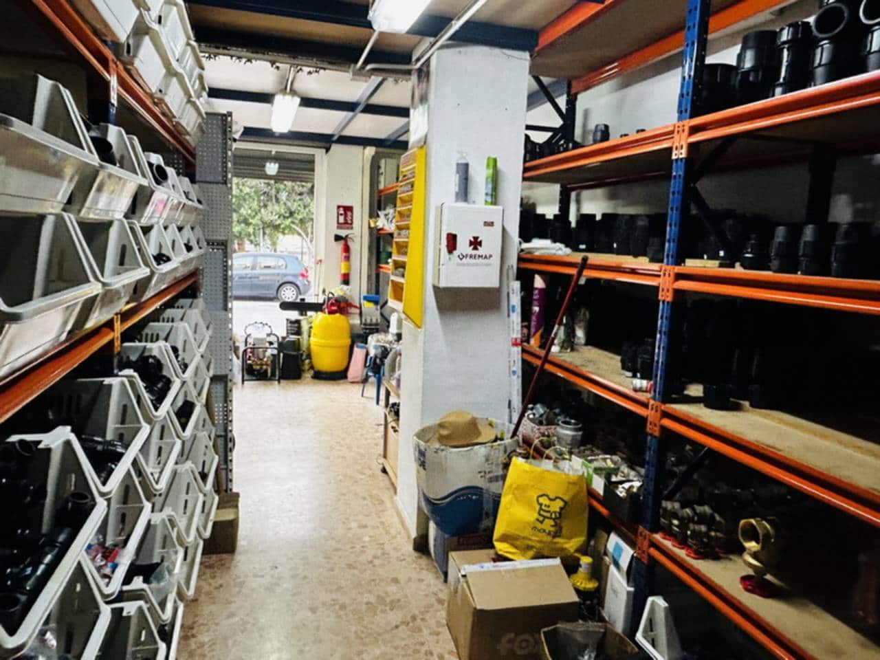 Erhverv til salg i Almunecar - € 200.000 (Ref: 8459145)