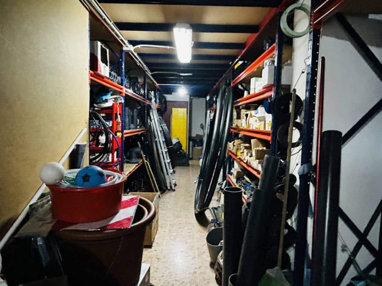 Erhverv til salg i Almunecar - € 200.000 (Ref: 8459145)