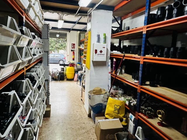 Erhverv til salg i Almuñécar - € 200.000 (Ref: 8459145)