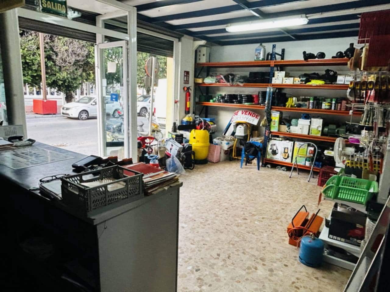 Erhverv til salg i Almunecar - € 200.000 (Ref: 8459145)