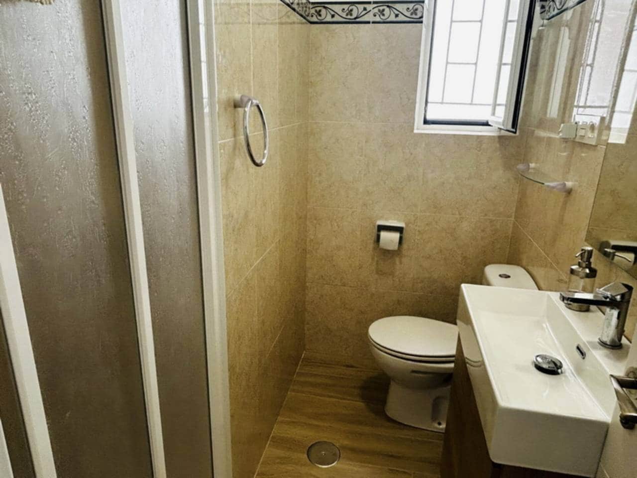 4 soveværelse Villa til leje i Velilla med garage - € 1.400 (Ref: 8518806)