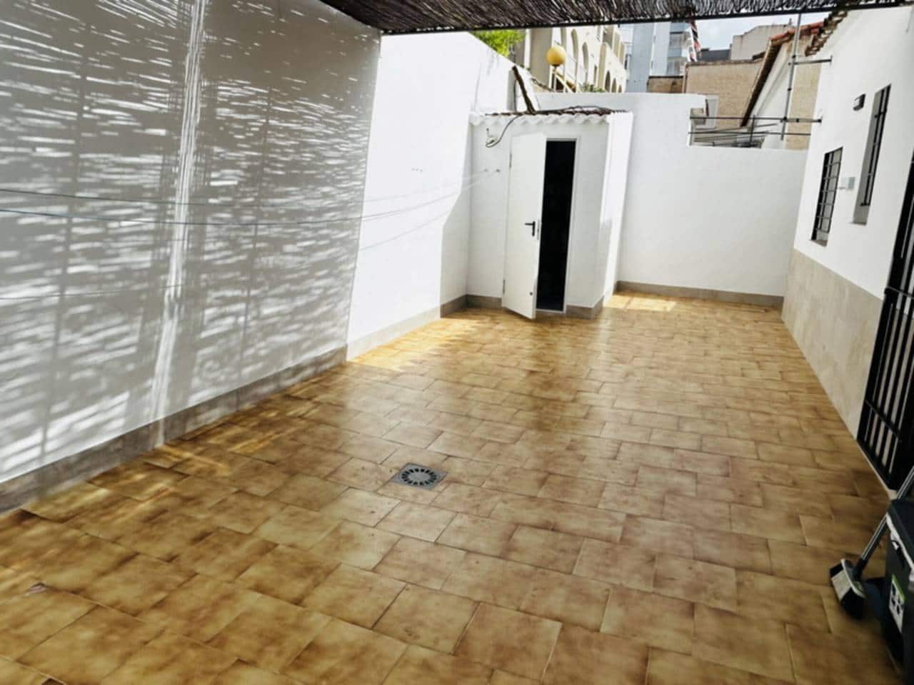 4 soveværelse Villa til leje i Velilla med garage - € 1.400 (Ref: 8518806)
