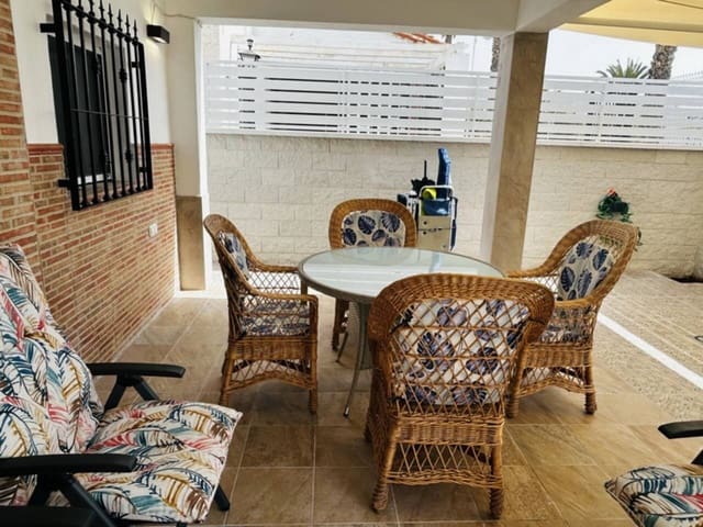 4 soveværelse Villa til leje i Velilla, Almuñécar med garage - € 1.400 (Ref: 8518806)