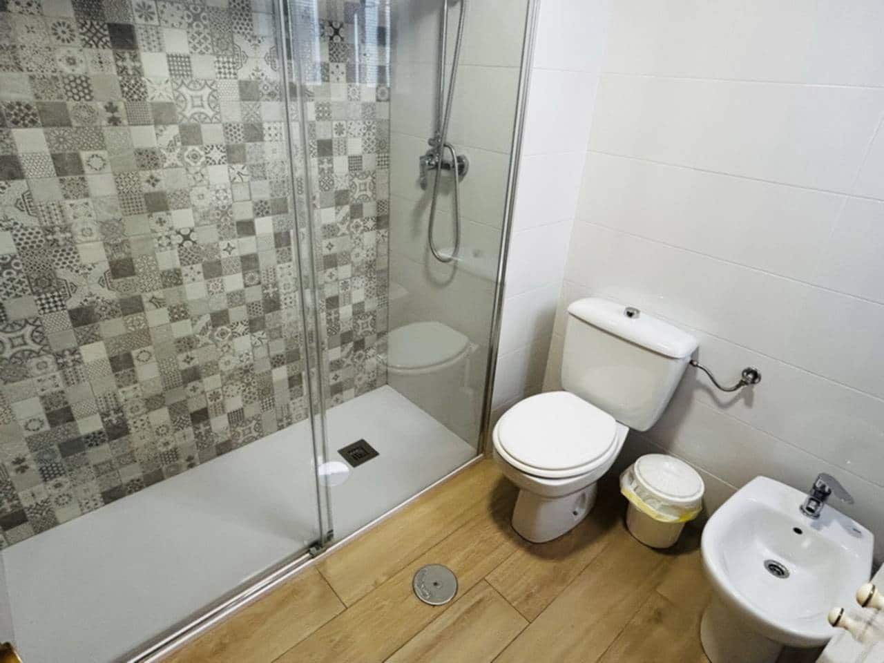 3 bedroom Apartment for rent in Velilla - € 1,100 (Ref: 8521189)