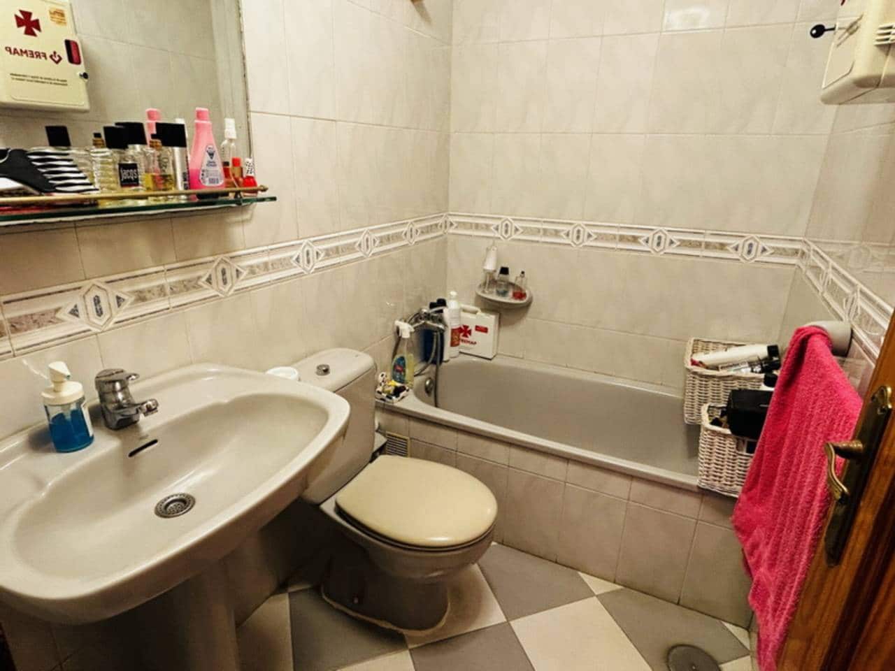 3 quarto Casa em Banda para venda em Motril com garagem - 250 000 € (Ref: 8541835)