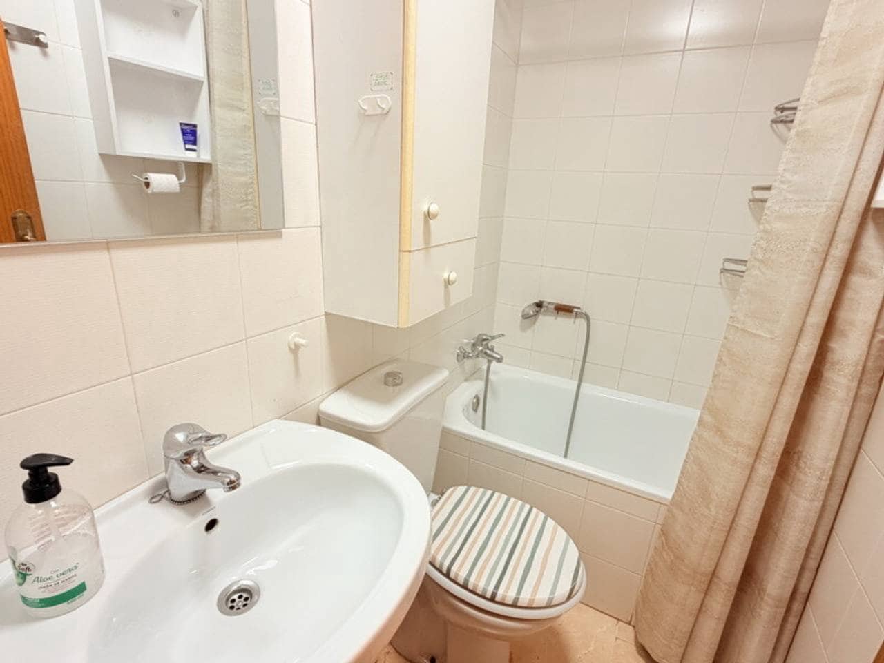 3 makuuhuone Huoneisto vuokrattavana paikassa Taramay mukana uima-altaan 
autotalli - 900 € (Ref: 8553623)
