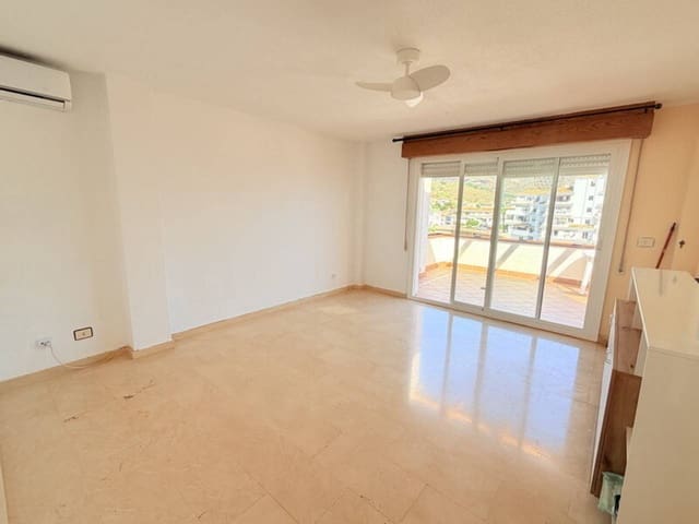 3 soveværelse Lejlighed til leje i Taramay, Almuñécar med swimmingpool garage - € 900 (Ref: 8553623)