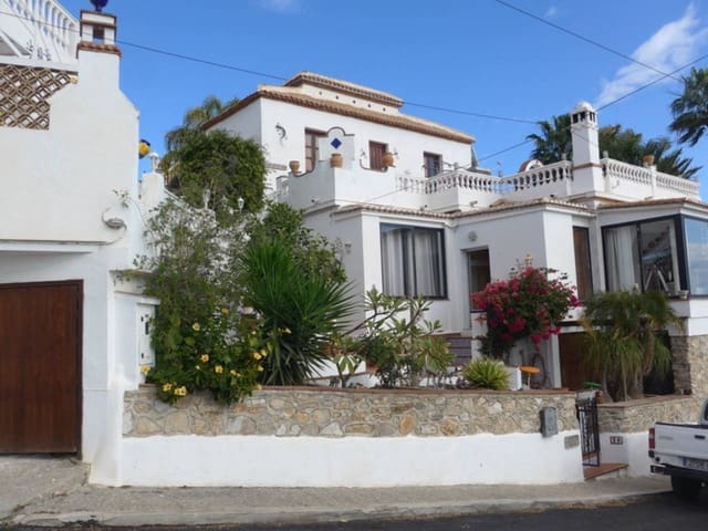 7 chambre Villa/Maison à vendre à Almuñécar avec piscine garage - 590 000 € (Ref: 8626084)