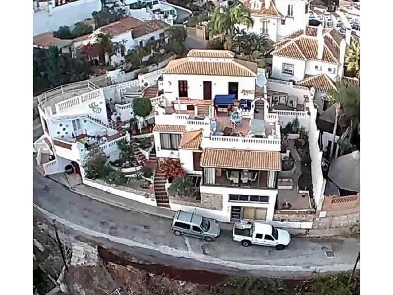 7 bedroom Villa for sale in Almunecar with pool garage - € 590,000 (Ref: 8626084)