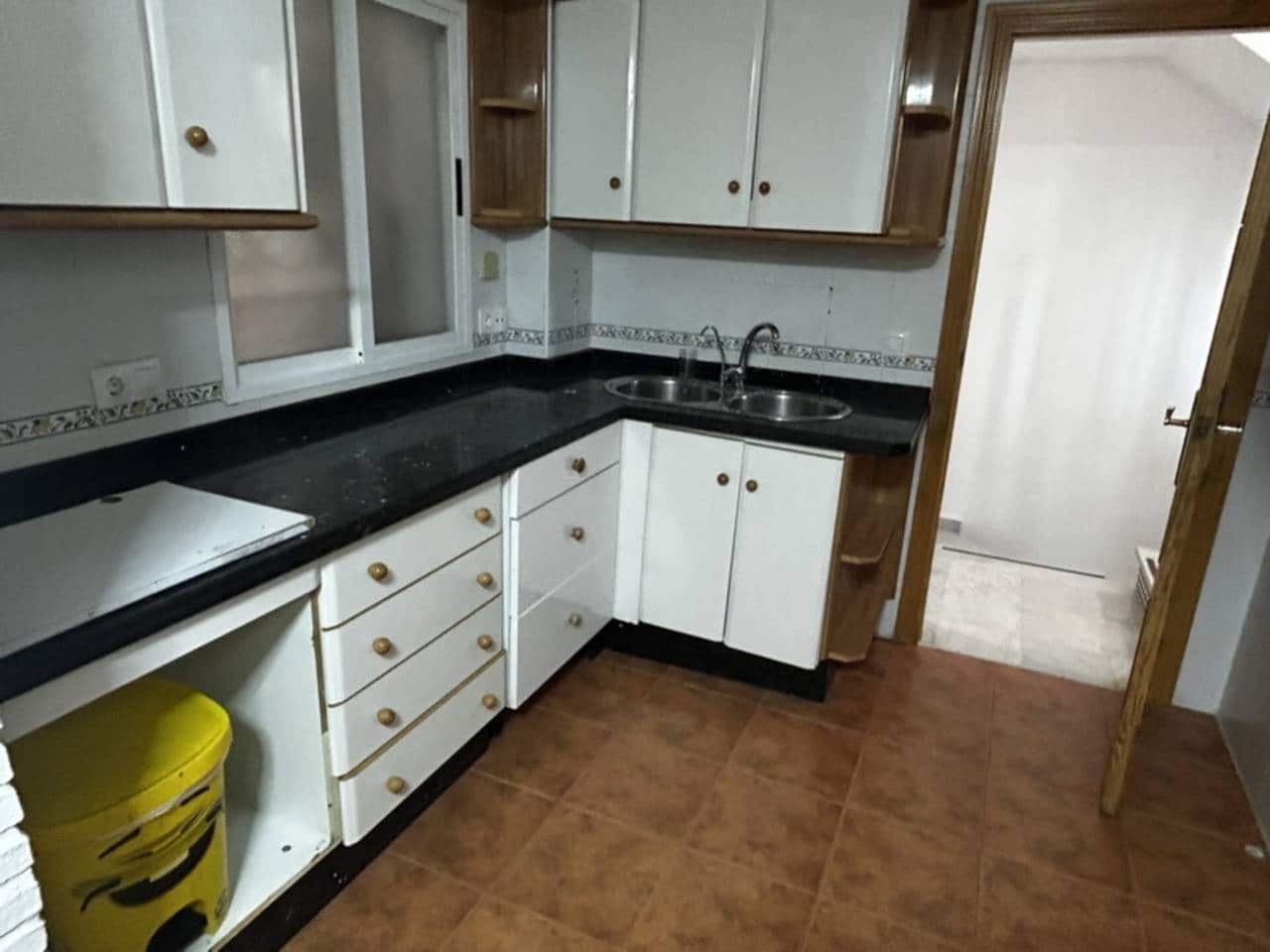 6 quarto Casa em Banda para venda em Almunecar com piscina garagem - 310 000 € (Ref: 8812095)