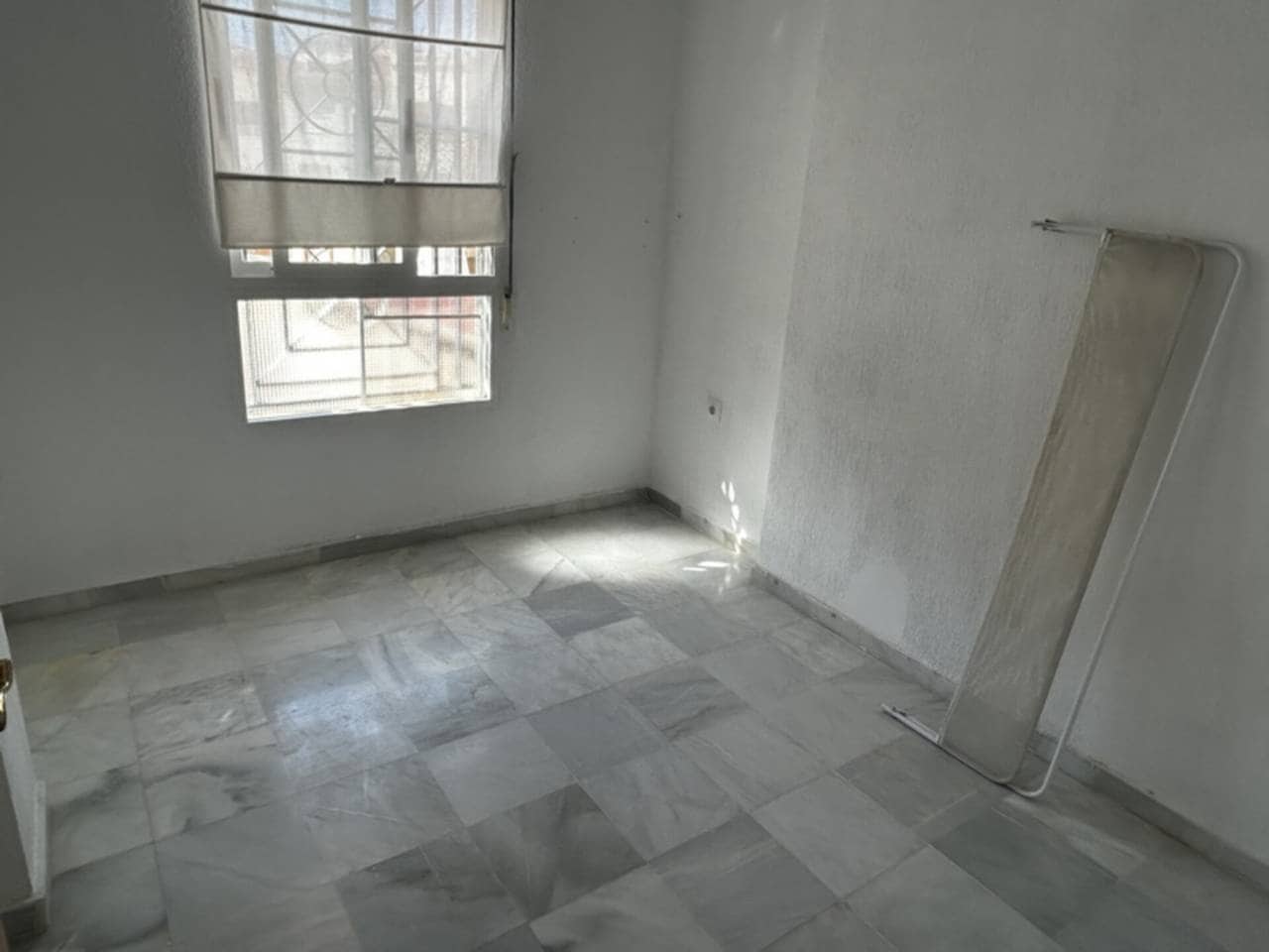 6 quarto Casa em Banda para venda em Almunecar com piscina garagem - 310 000 € (Ref: 8812095)