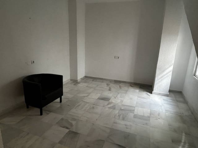 6 makuuhuone Omakotitalo myytävänä paikassa Almuñécar mukana uima-altaan 
autotalli - 310 000 € (Ref: 8812095)